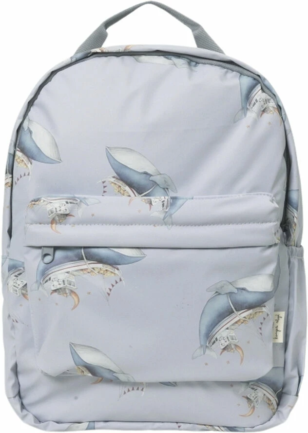 Konges Sløjd RAINY KIDS BACKPACK JUNIOR WHALE BOAT 1 Konges Sløjd RAINY KIDS BACKPACK JUNIOR WHALE BOAT